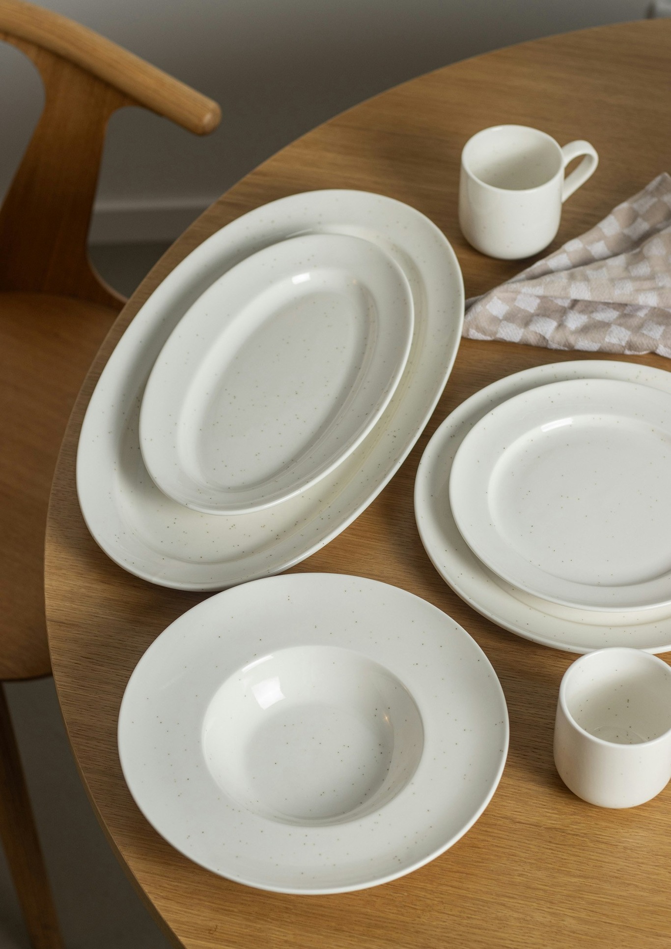 10 White Porcelain Deep Plate