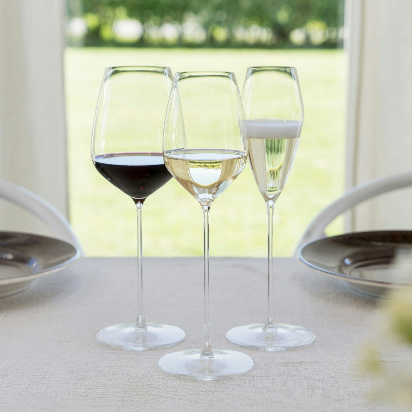 https://royaldesign.com/image/10/riedel-max-riesling-wine-glass-2?w=800&quality=80