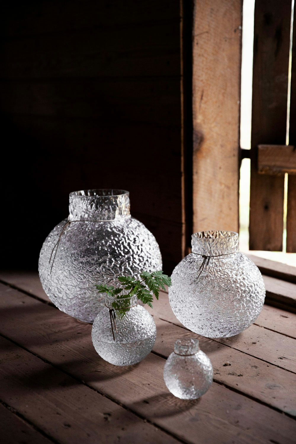 Glass Vase Round With Patterned Structure H10 cm