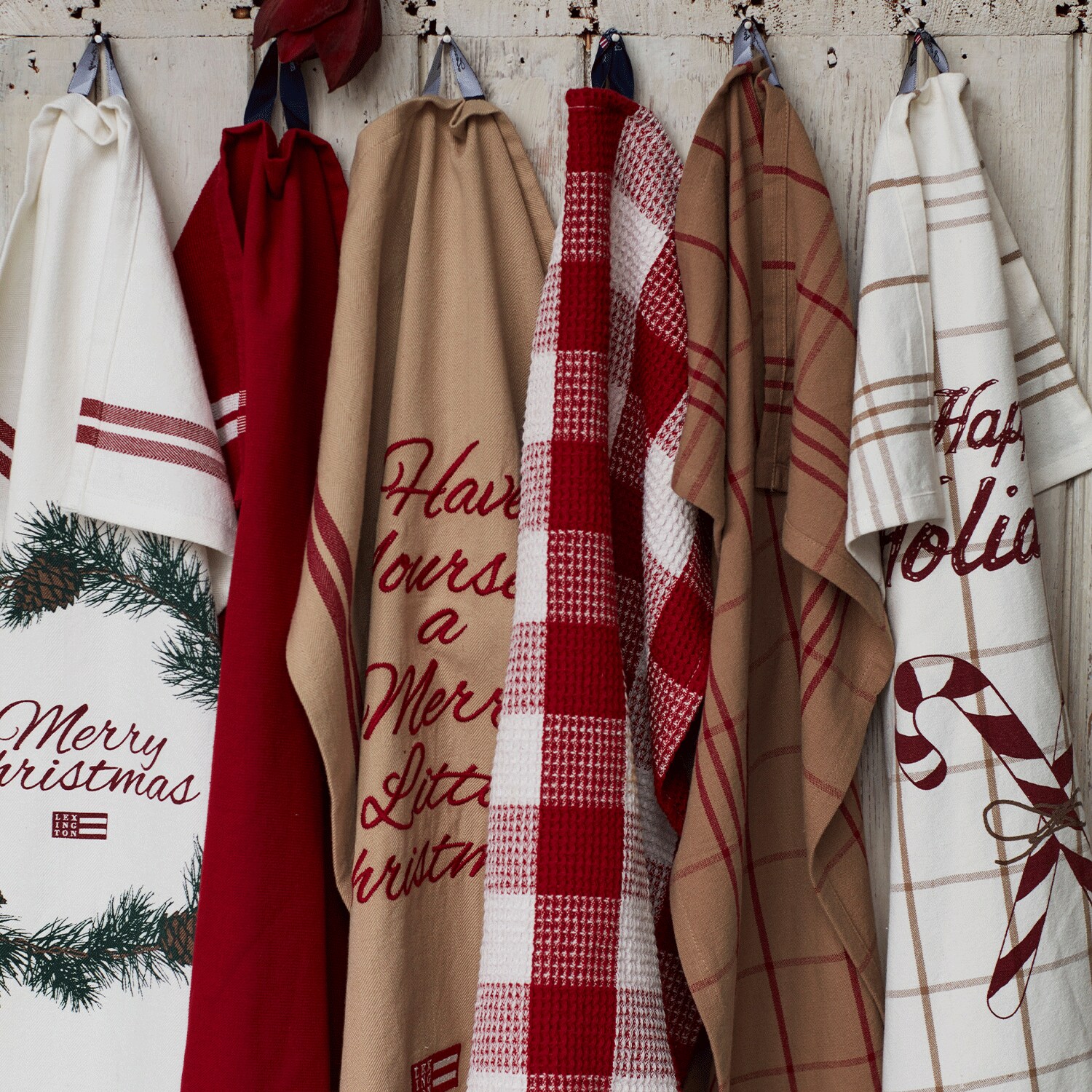 https://royaldesign.com/image/11/lexington-organic-cotton-waffle-kitchen-towel-45x70-cm-red-white-2