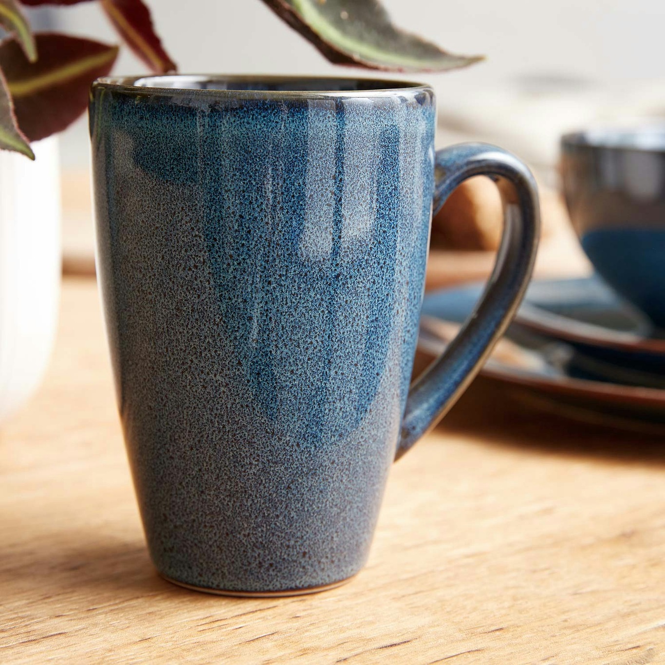 Ceramic Workshop Mug 35 cl, Swallow - Aida @ RoyalDesign
