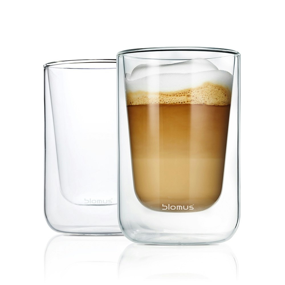 https://royaldesign.com/image/2/blomus-nero-double-wall-cappuccino-tea-glass-2-pcs-4?w=800&quality=80