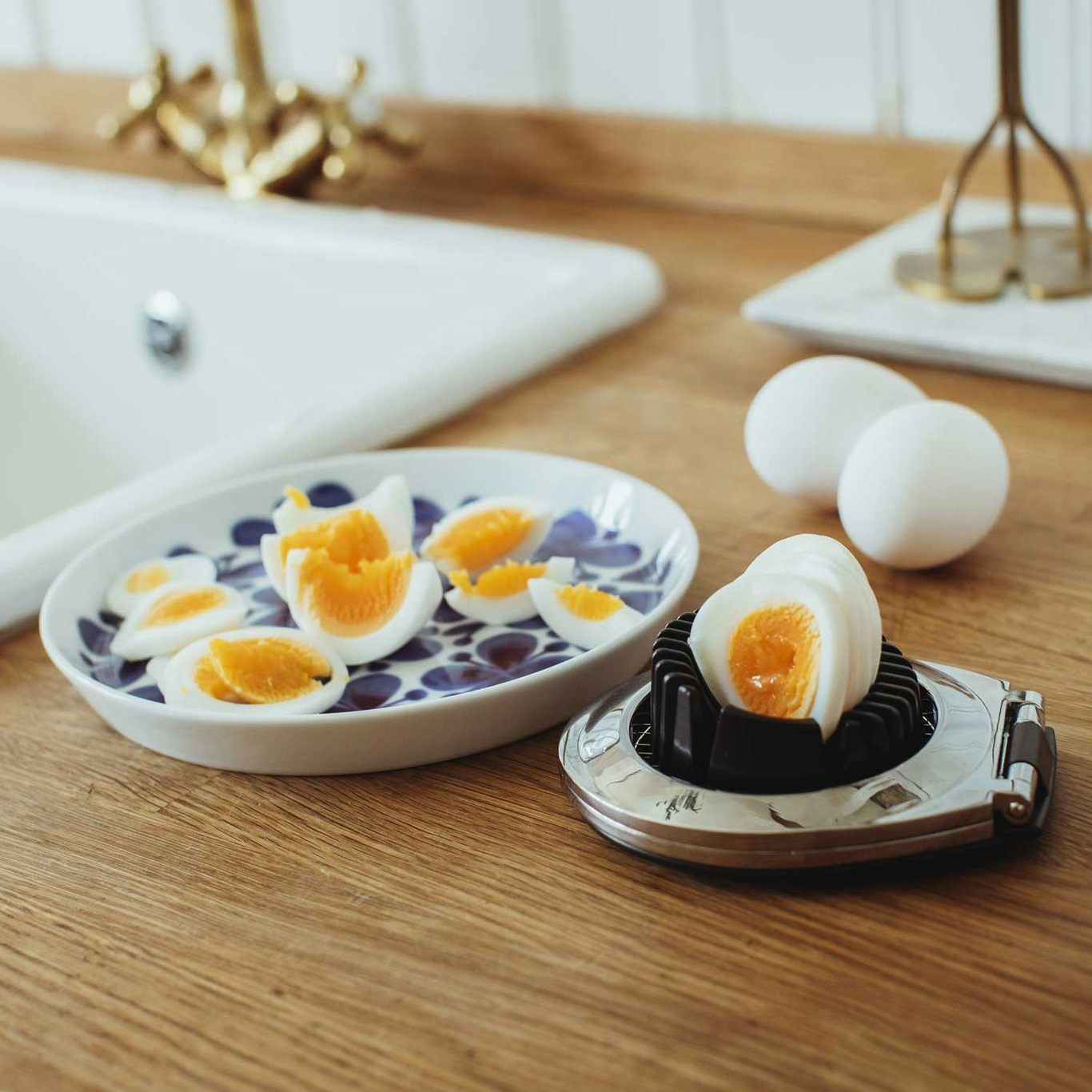Everything you should know about the egg slicer