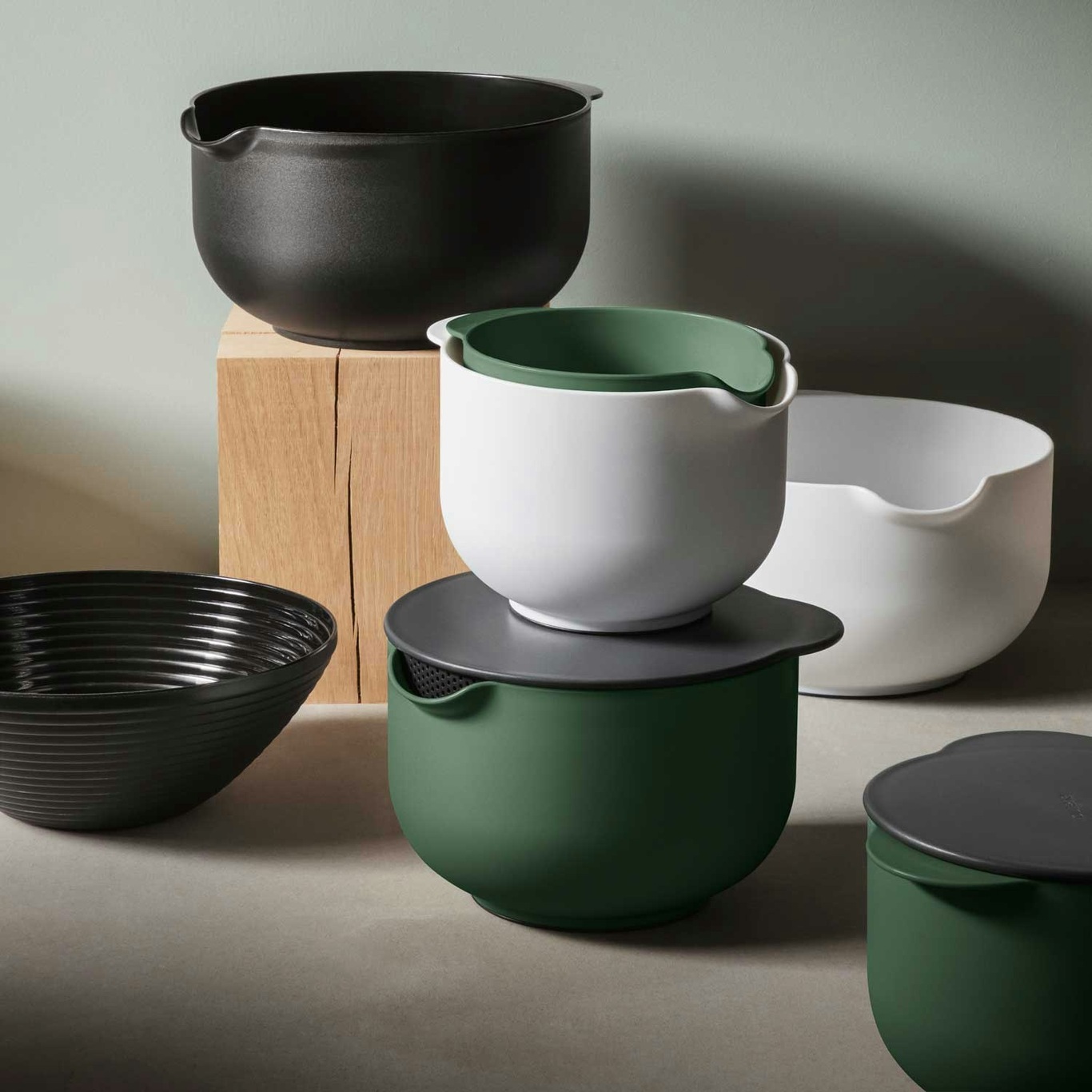 https://royaldesign.com/image/2/eva-solo-eva-mixing-bowl-22?w=800&quality=80