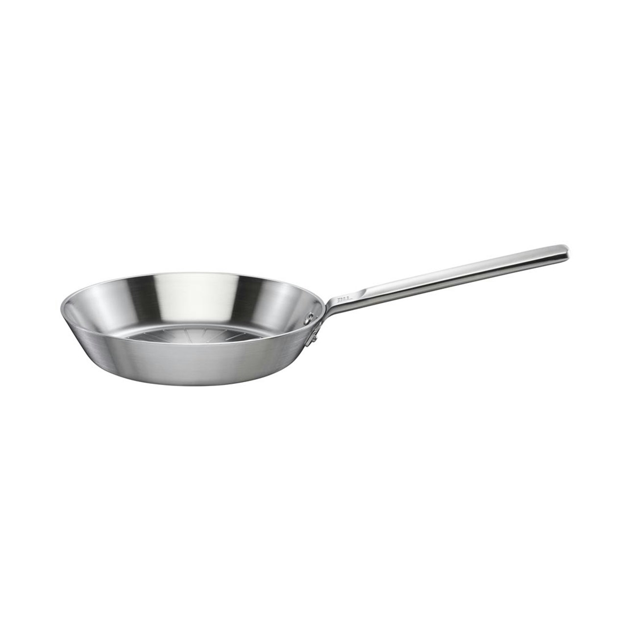 https://royaldesign.com/image/2/fiskars-norden-frying-pan-uncoated-stainless-steel-1?w=800&quality=80