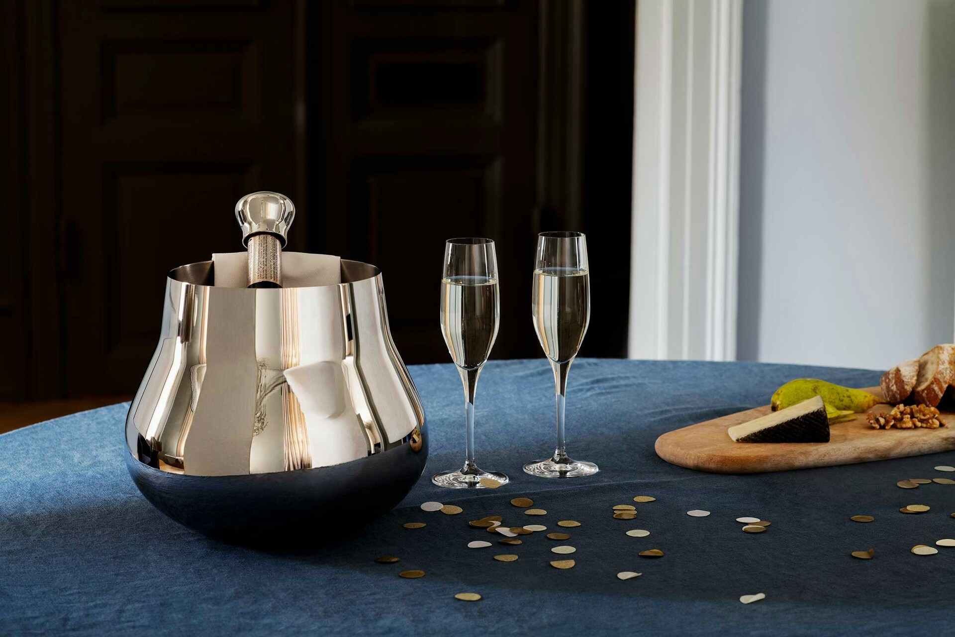 https://royaldesign.com/image/2/georg-jensen-sky-champagne-wine-cooler-75-l-stainless-steel-3