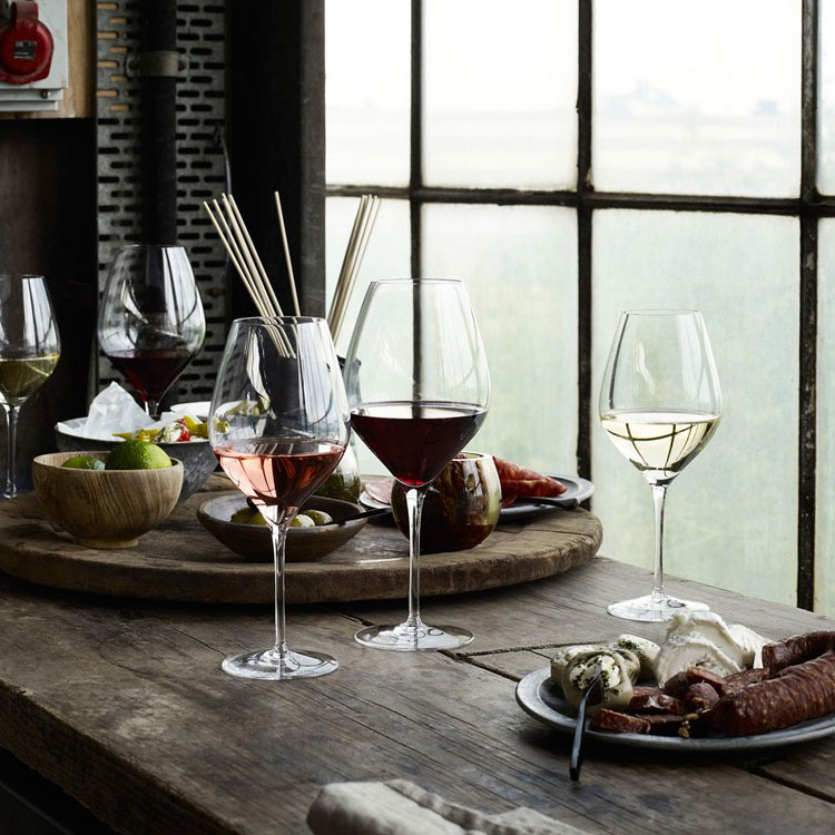 https://royaldesign.com/image/2/holmegaard-cabernet-wine-glass-52-cl-set-of-6-1
