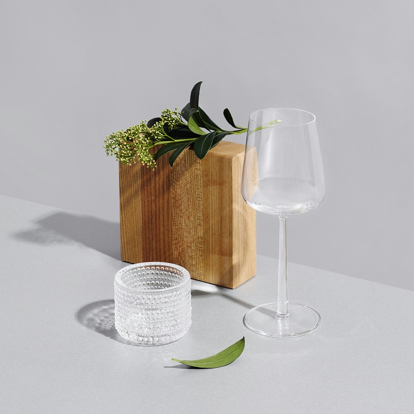 Essence Red Wine Glass 45 cl 2 pcs - Iittala @ RoyalDesign