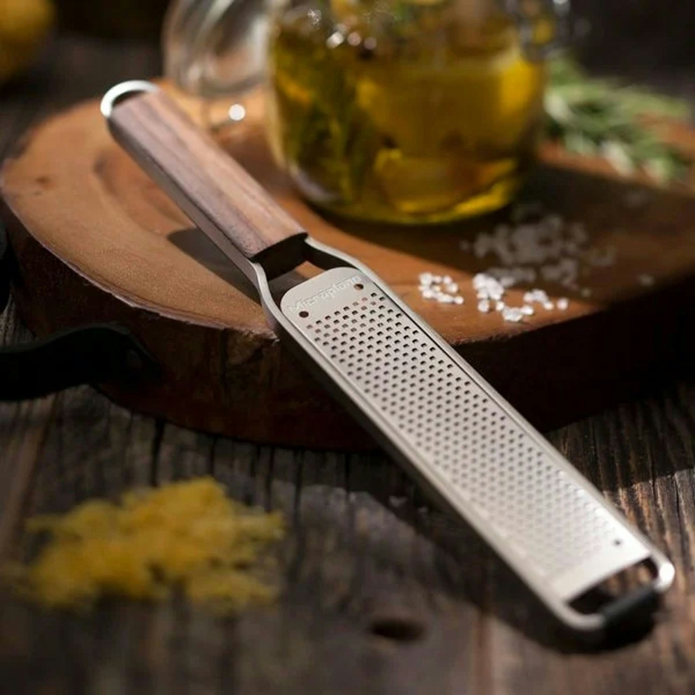https://royaldesign.com/image/2/microplane-master-gift-set-grater-3-pieces-3?w=800&quality=80