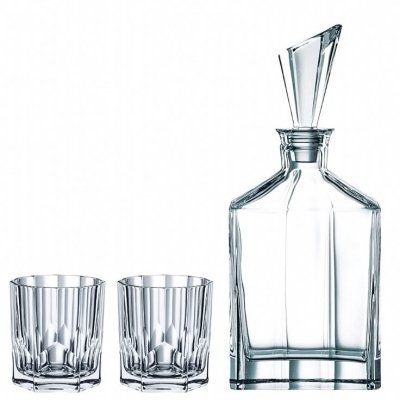 https://royaldesign.com/image/2/nachtmann-aspen-whisky-decanter-2-whisky-glasses-0?w=800&quality=80