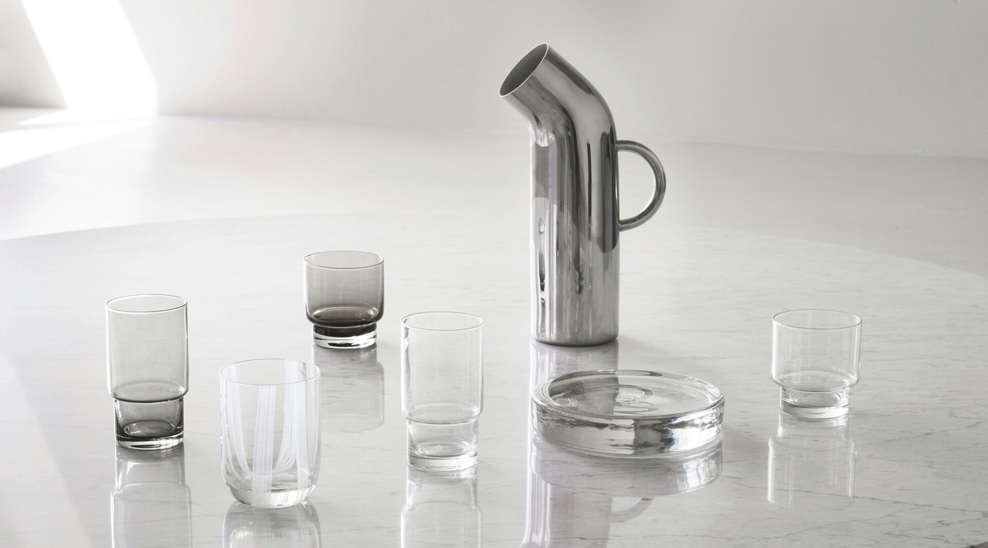 https://royaldesign.com/image/2/normann-copenhagen-pipe-pitcher-water-carafe-1