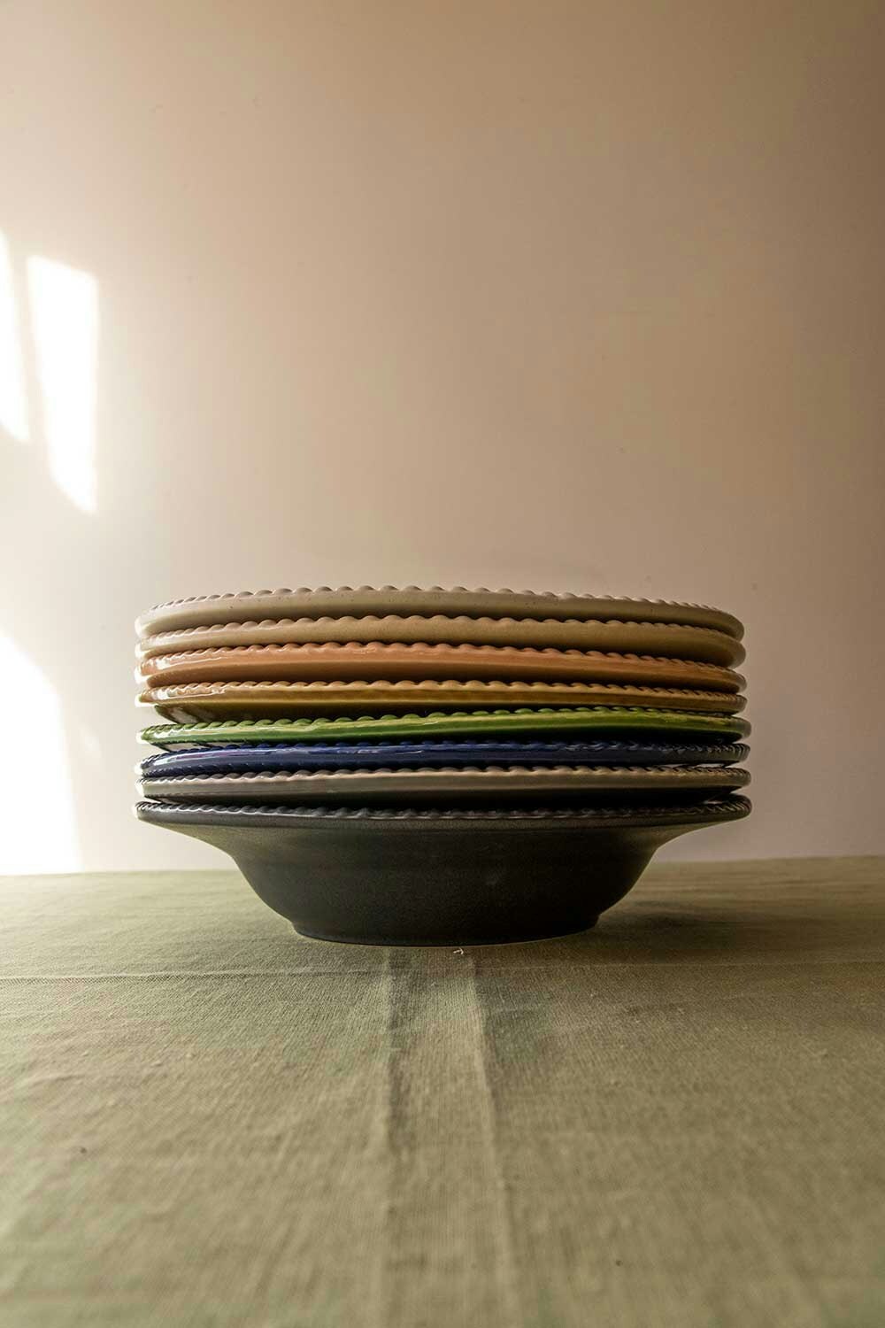 https://royaldesign.com/image/2/potteryjo-daria-pastabowl-35-cm-cotton-white-matte-8