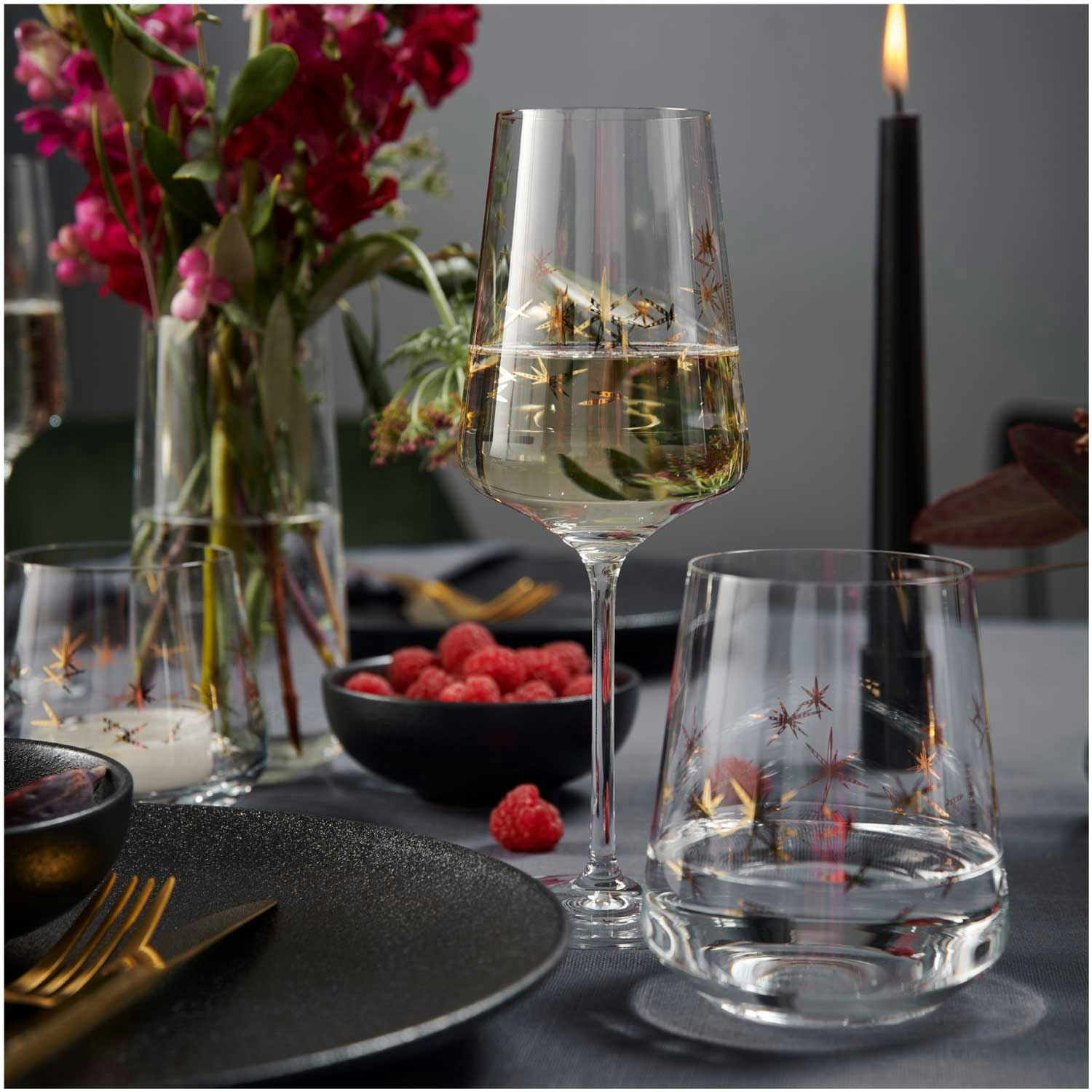 https://royaldesign.com/image/2/ritzenhoff-celebration-deluxe-white-wine-glass-stars-2-pack-40-cl-5