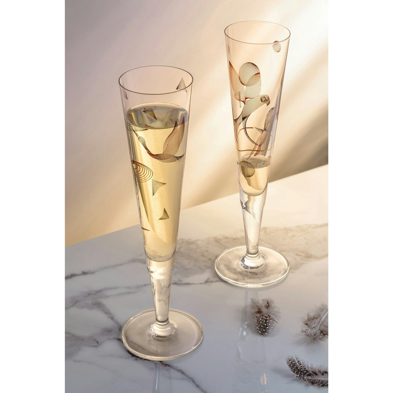 https://royaldesign.com/image/2/ritzenhoff-goldnacht-champagne-glass-no-15-0?w=800&quality=80