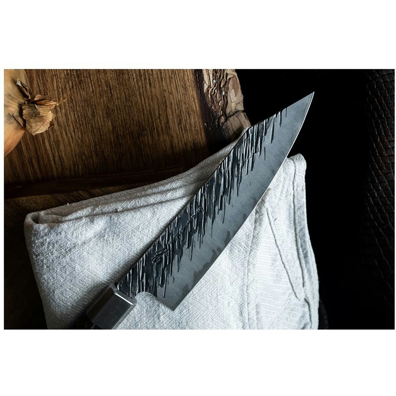 https://royaldesign.com/image/2/satake-ame-bunka-japanese-chef-knife-15-cm-6?w=800&quality=80