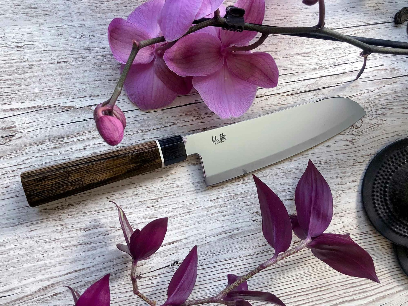 https://royaldesign.com/image/2/senzo-giniro-gyuto-chef-knife-17-cm-1?w=800&quality=80