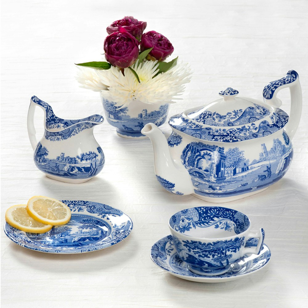 https://royaldesign.com/image/2/spode-blue-italian-tea-cup-with-saucer-20-cl-2?w=800&quality=80