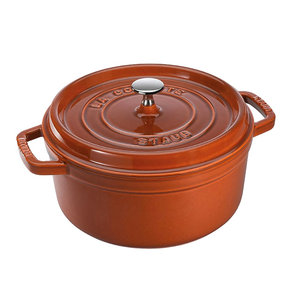 https://royaldesign.com/image/2/staub-round-cast-iron-casserole-67-l-cinnamon-0?w=800&quality=80