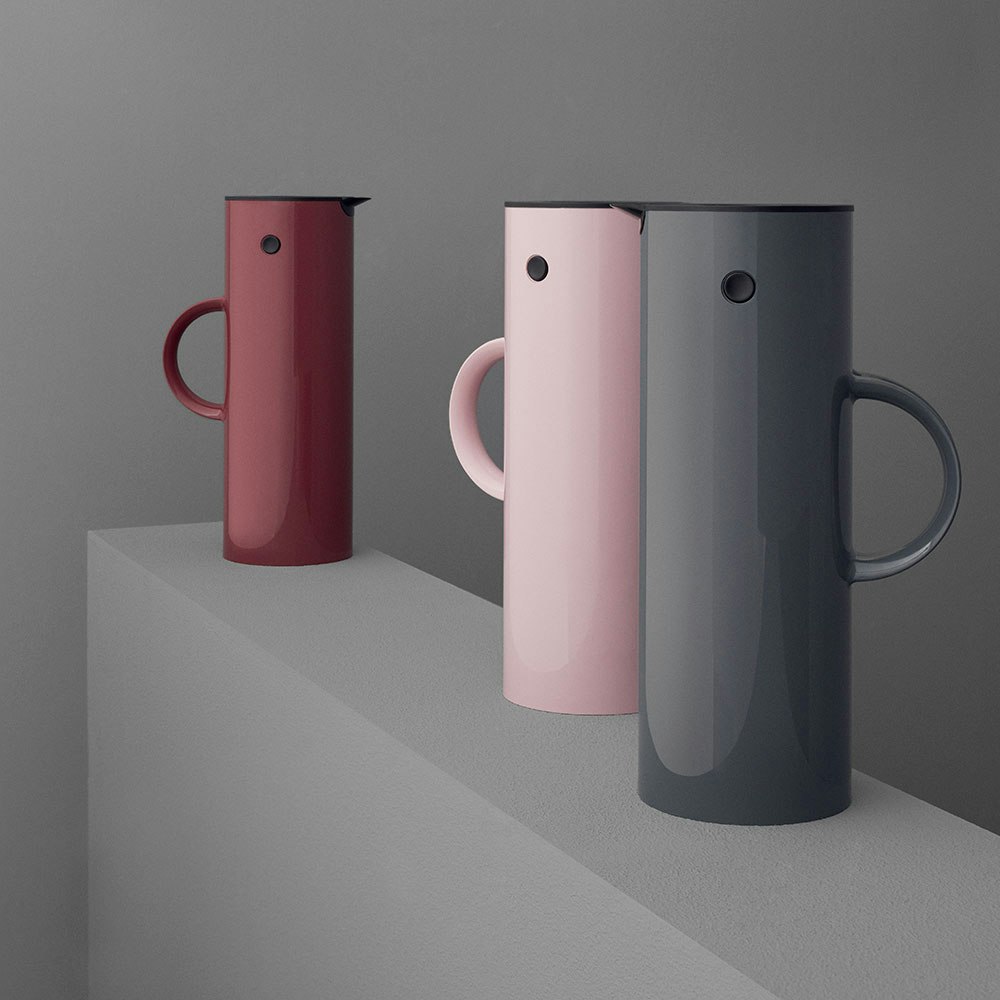 https://royaldesign.com/image/2/stelton-em77-classic-vacuum-jug-1-l-2