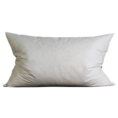 https://royaldesign.com/image/2/tell-me-more-inner-pillow-60x90-cm-0?w=800&quality=80