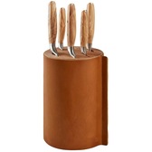 https://royaldesign.com/image/2/wusthof-amici-knife-block-with-5-knives-olive-wood-leather-0?w=168&quality=80