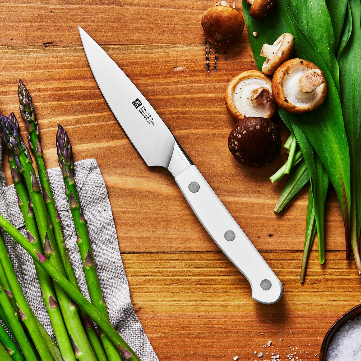 Essential Set Paring Knife, 3 Pieces - Fiskars @ RoyalDesign